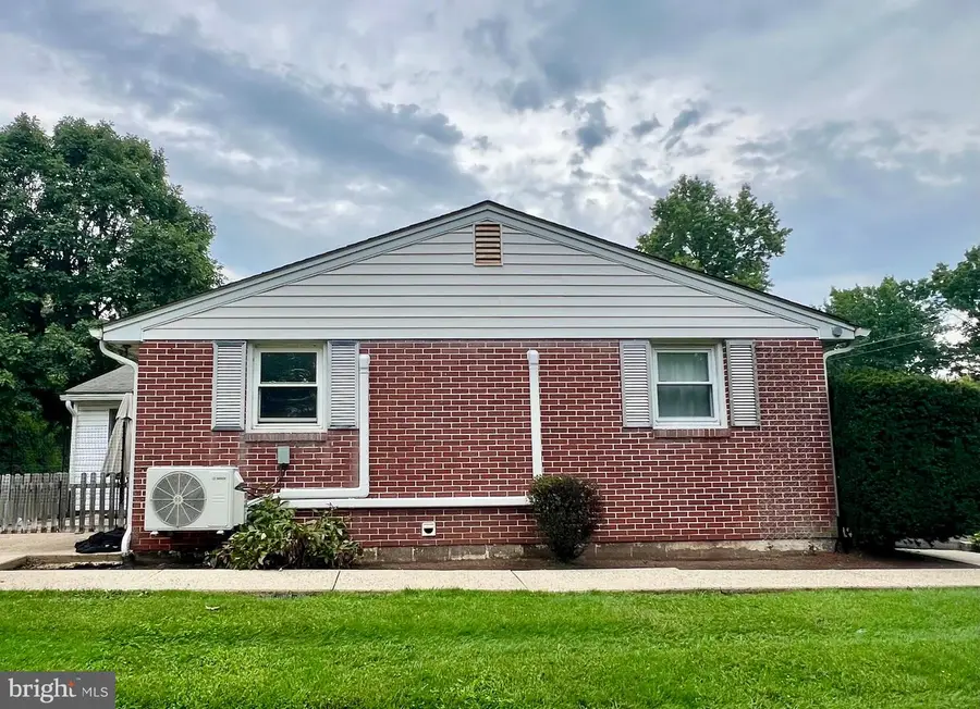 2324 Bedminster Rd, Perkasie, PA 18944 - #2