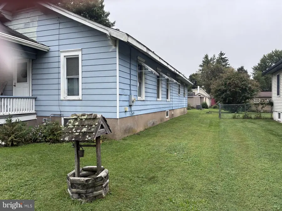 550 E Washington Ave Ave, Newtown, PA 18940 - #2