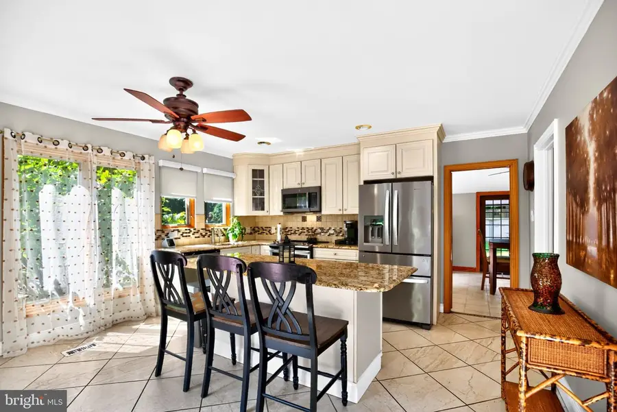 1016 Clemens Ct, Bensalem, PA 19020 - #2