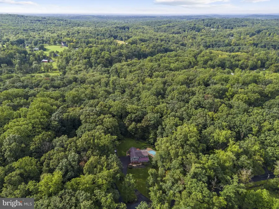 2485 Camp Rock Hill Rd, Quakertown, PA 18951 - #2