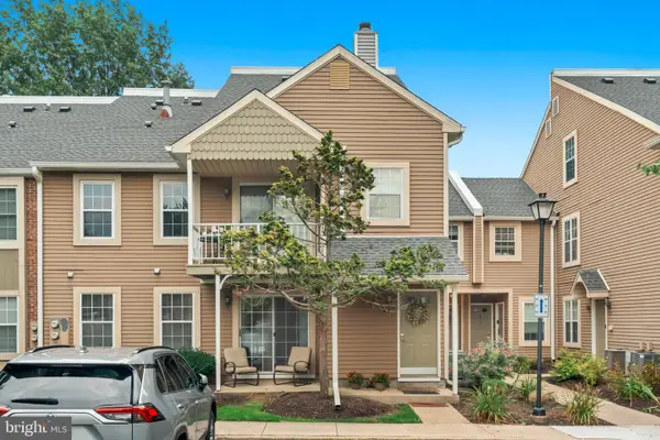 805 Society Pl, NEWTOWN, PA 18940
