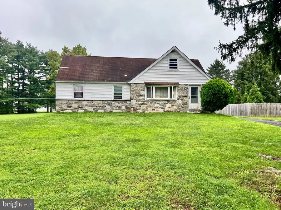 222 Holly Hill Rd, Richboro, PA 18954 - #2