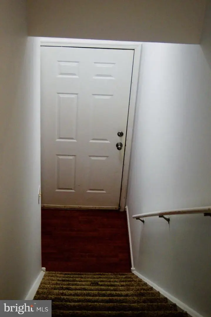 283 Juanita Ct, Levittown, PA 19057 - #2