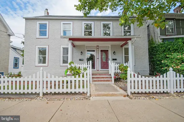 51 S Main St, QUAKERTOWN, PA 18951