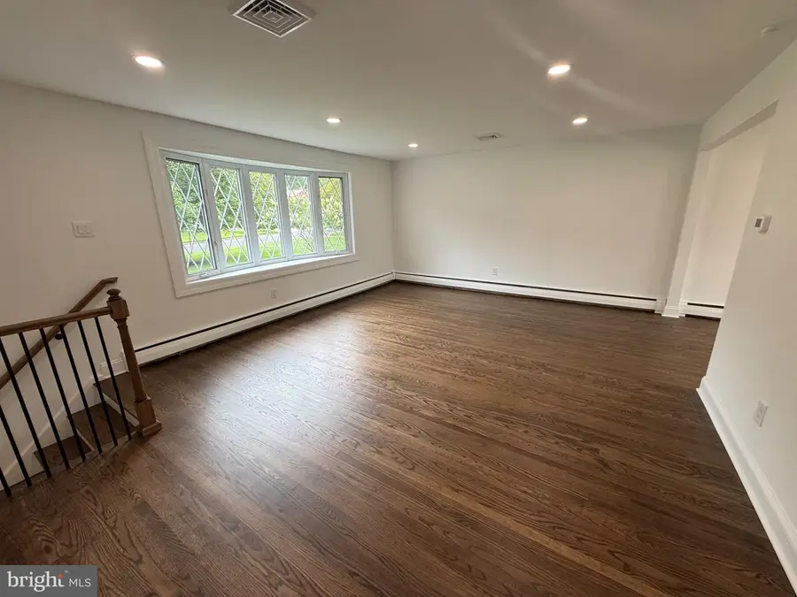 698 Beverly Rd, Southampton, PA 18966 - #3