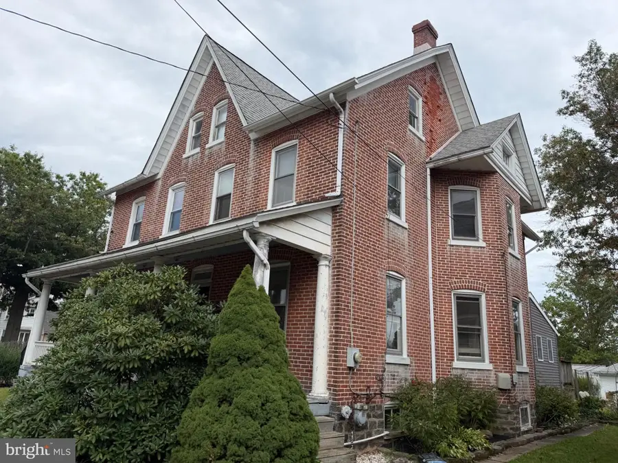 19 S 8th, Quakertown, PA 18951 - #2