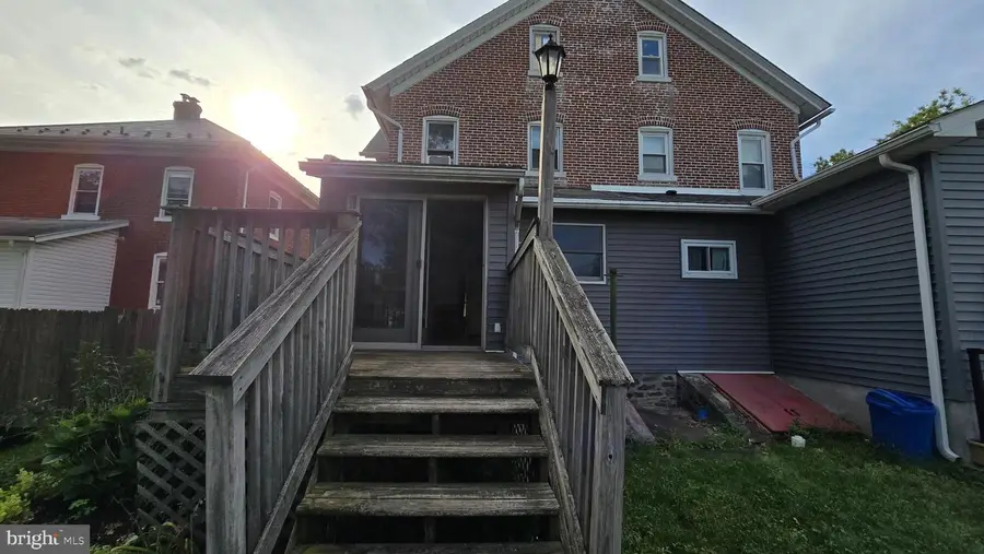 19 S 8th, Quakertown, PA 18951 - #3