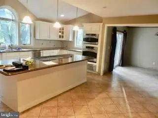 214 Pheasant Hill Rd, Sellersville, PA 18960 - #3
