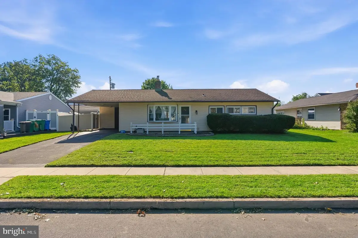 28 Orchard Ln, Levittown, PA 19055 - #1