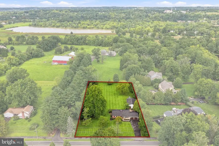 272 W Sandy Ridge Rd, Doylestown, PA 18901 - #3