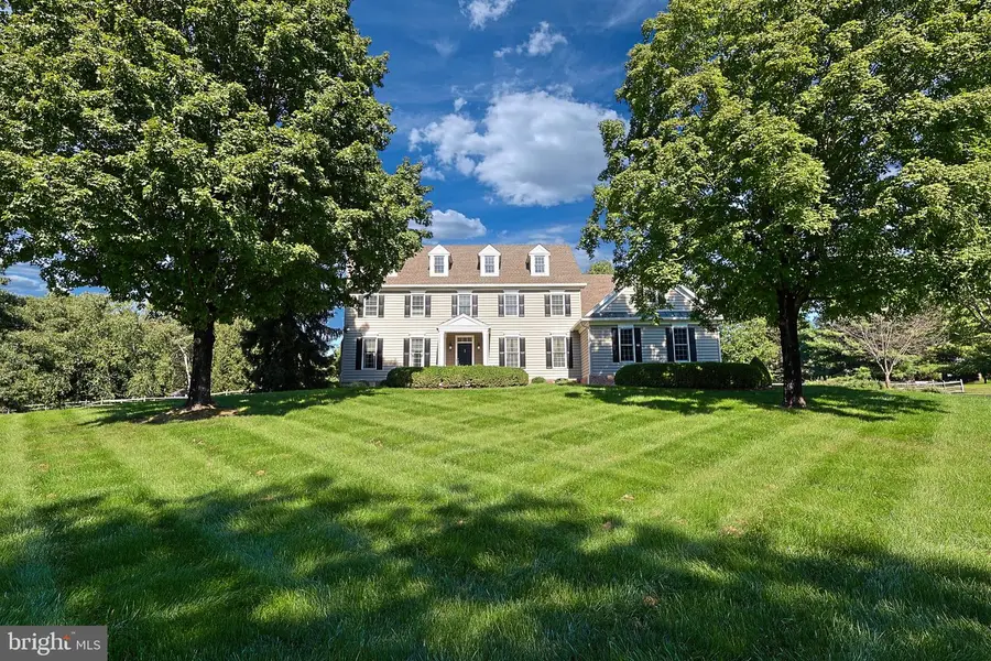 134 Heather Dr, New Hope, PA 18938 - #2