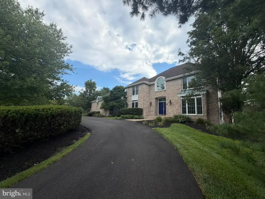 25 Sandtrap Cir, Warminster, PA 18974 - #2