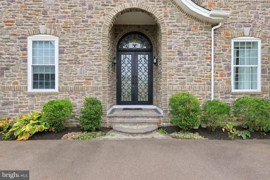 7 Oxford Dr, Ivyland, PA 18974 - #2