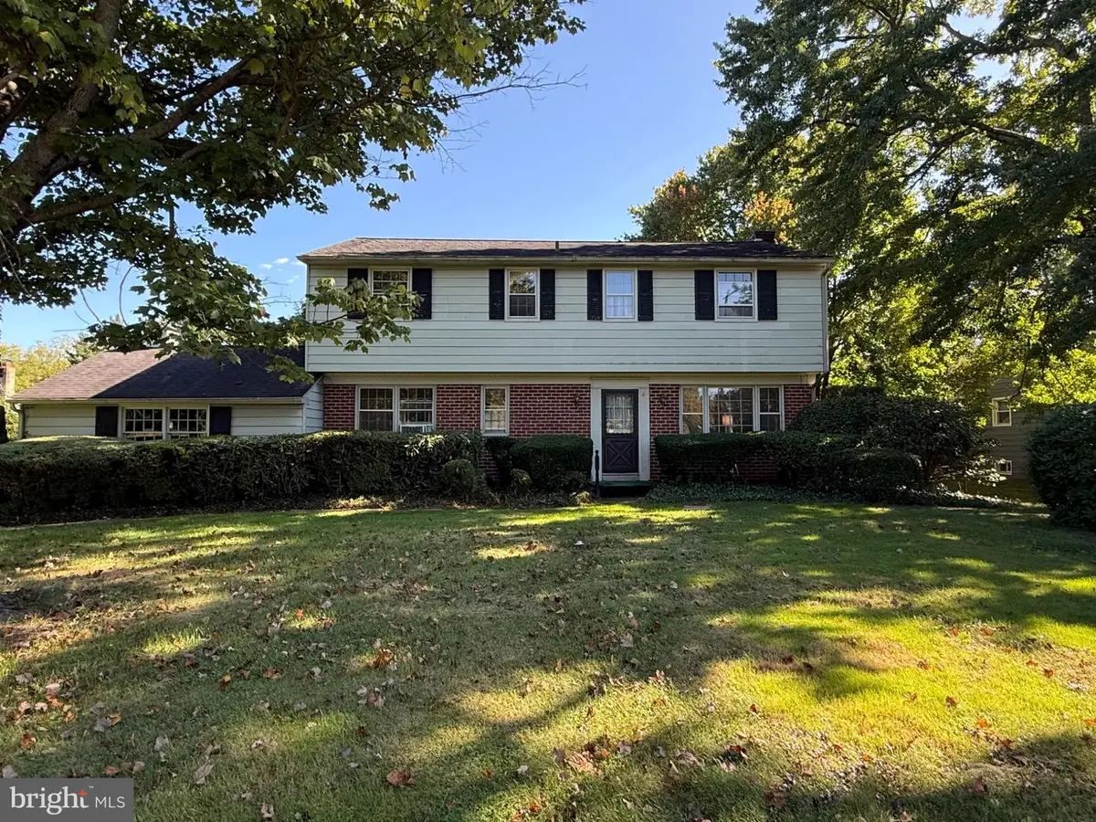 162 E Butler Ave, Doylestown, PA 18901 - #1