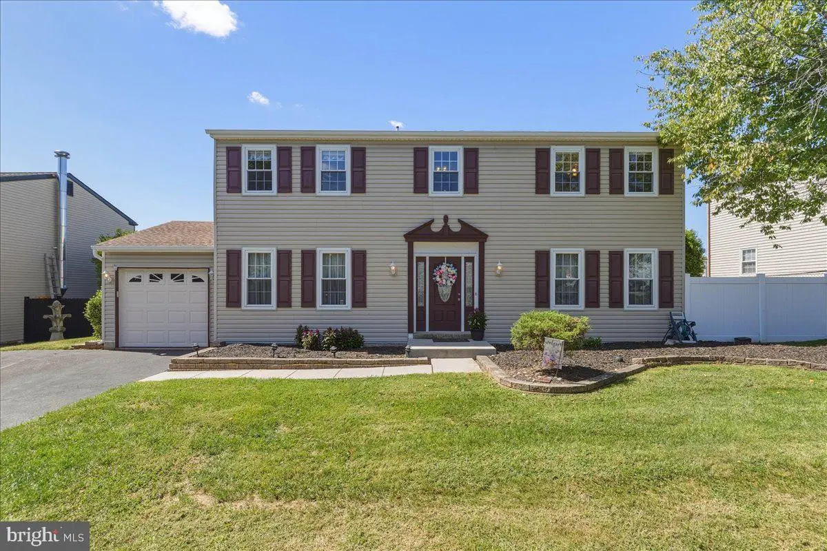 1527 Barnswallow Dr, Bensalem, PA 19020 - #1