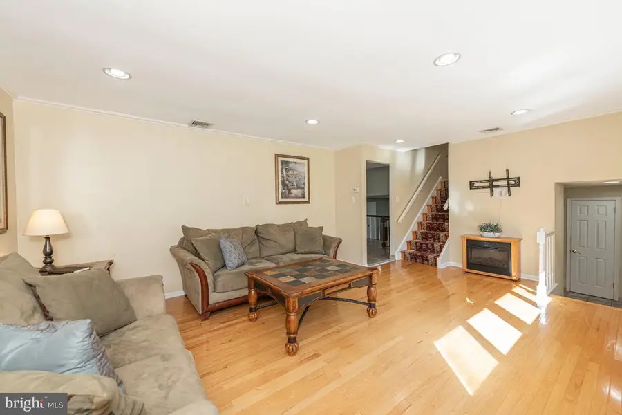1053 Florida Ave, Bensalem, PA 19020 - #3