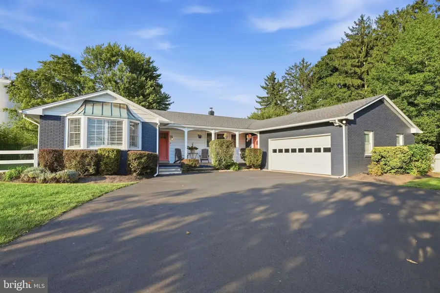 259 Frost Ln, Newtown, PA 18940 - #3