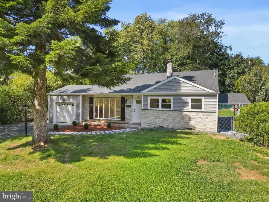 210 Newtown Rd, Warminster, PA 18974 - #3