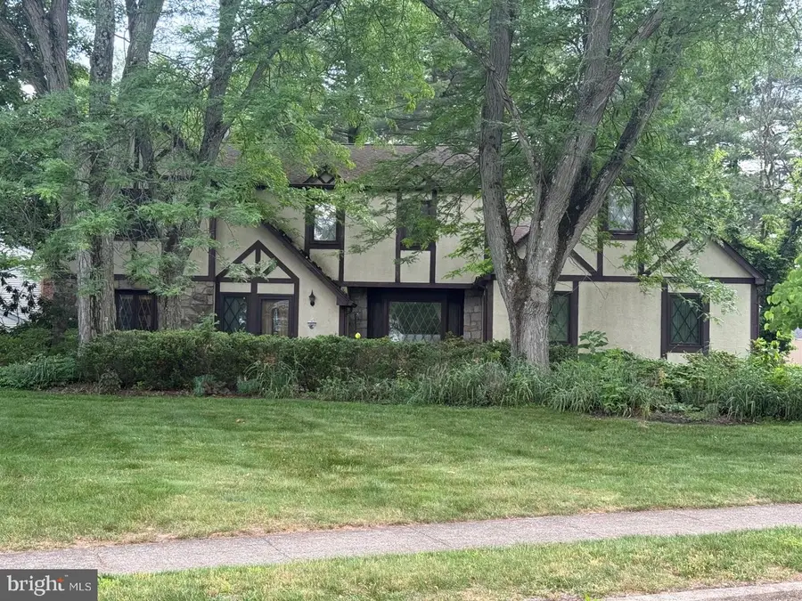 905 Hamilton Dr, Yardley, PA 19067 - #3