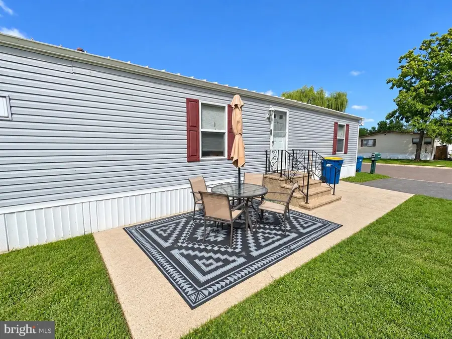 9911 Lindley Dr, Morrisville, PA 19067 - #3