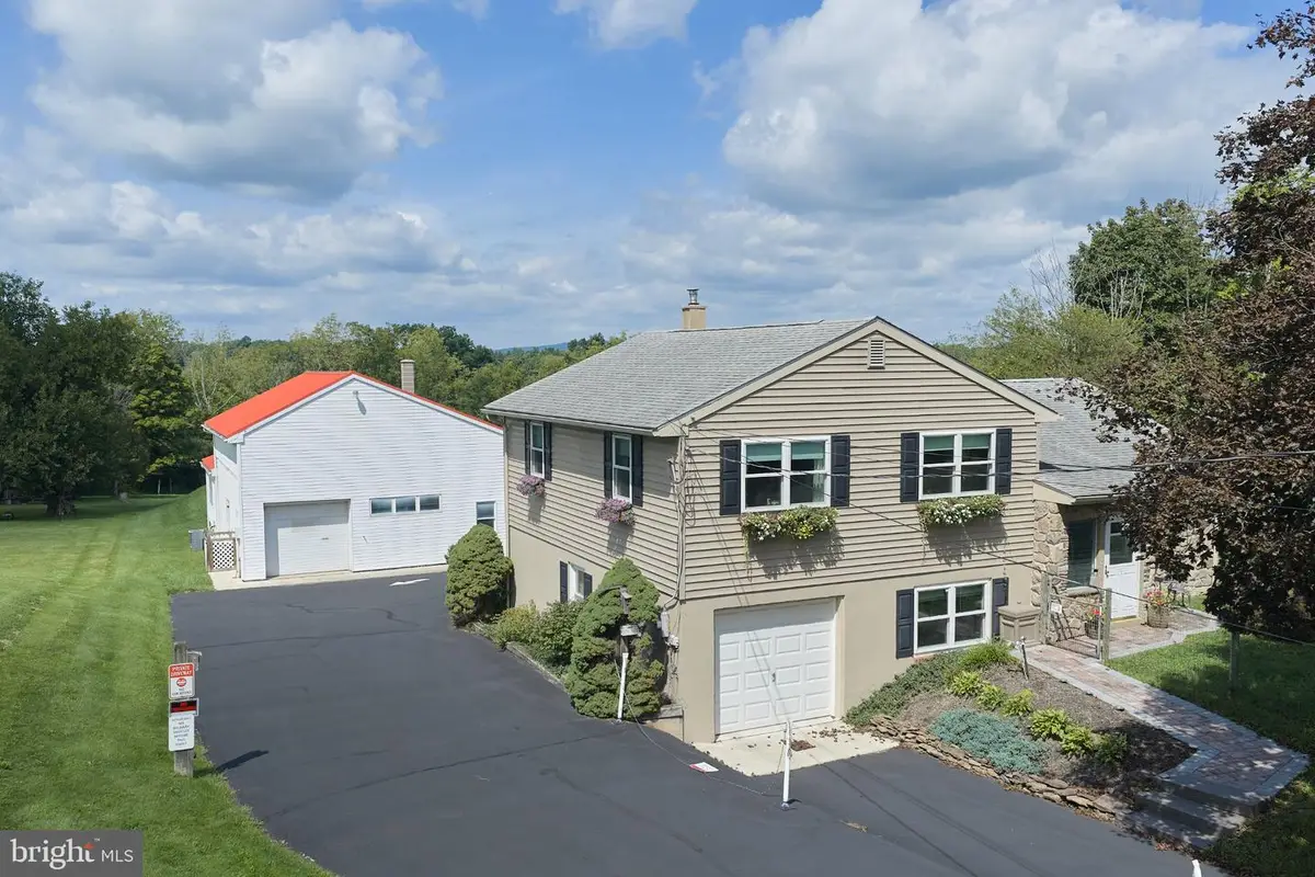 7078 Easton Rd, Pipersville, PA 18947 - #1