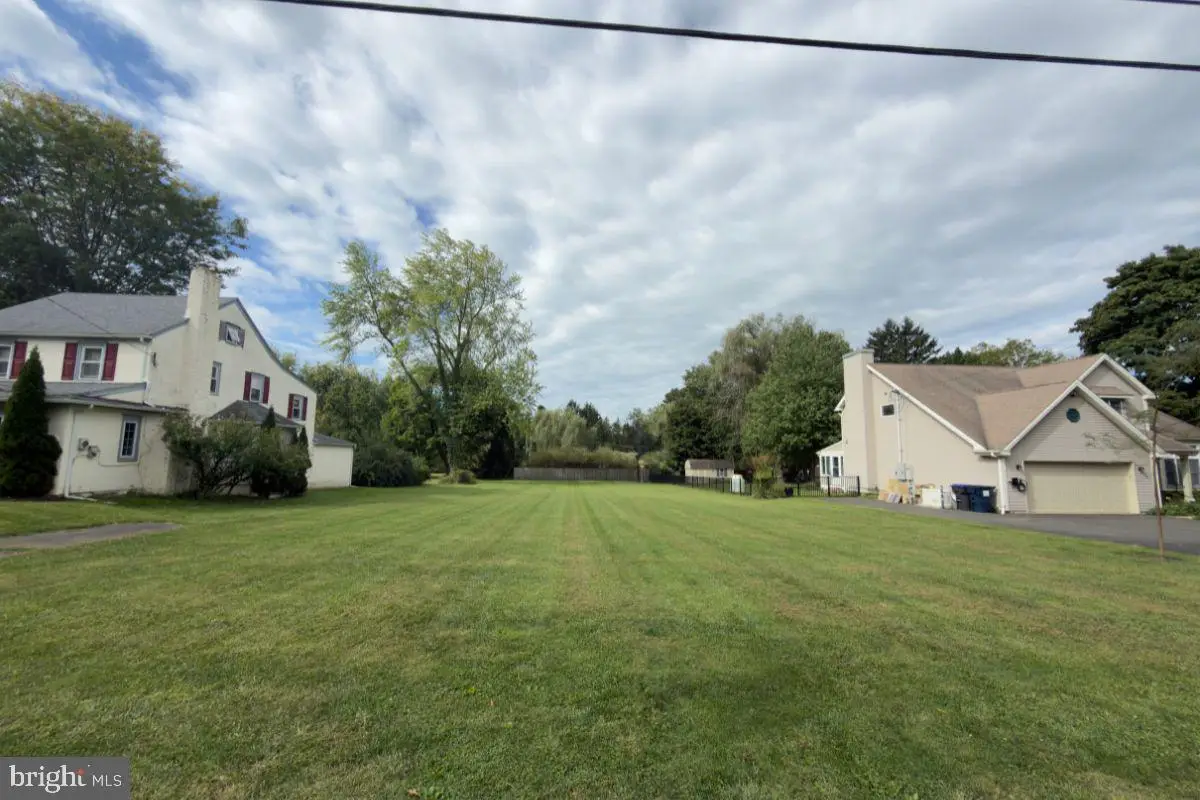 84 Iron Hill Rd, Doylestown, PA 18901 - #1