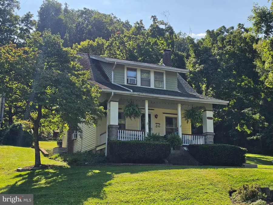 9747 Easton Rd, Kintnersville, PA 18930 - #2