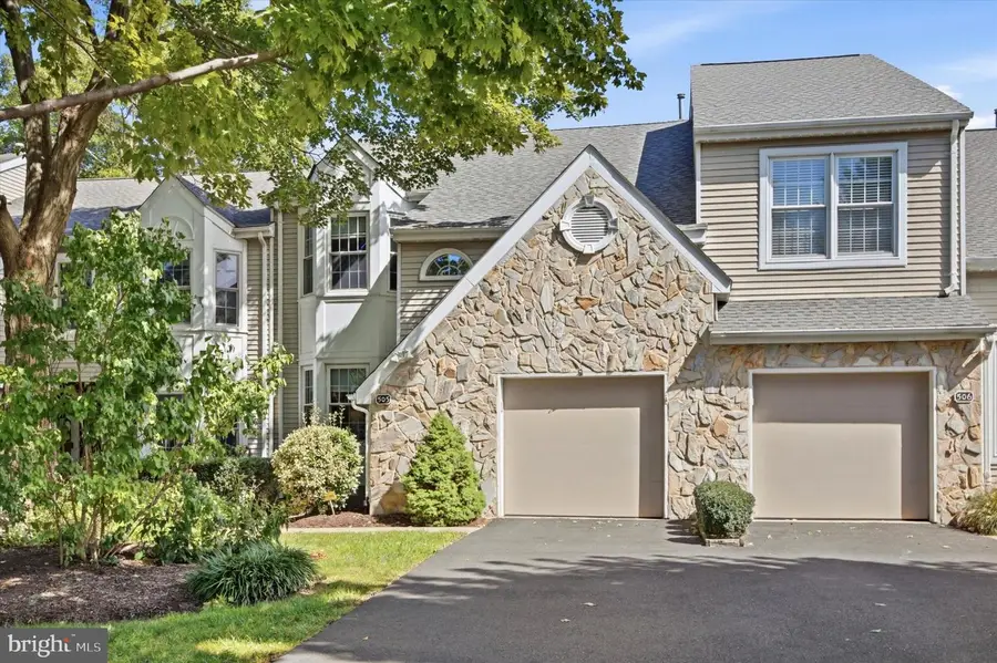 505 Eagle Ln, Doylestown, PA 18901 - #2