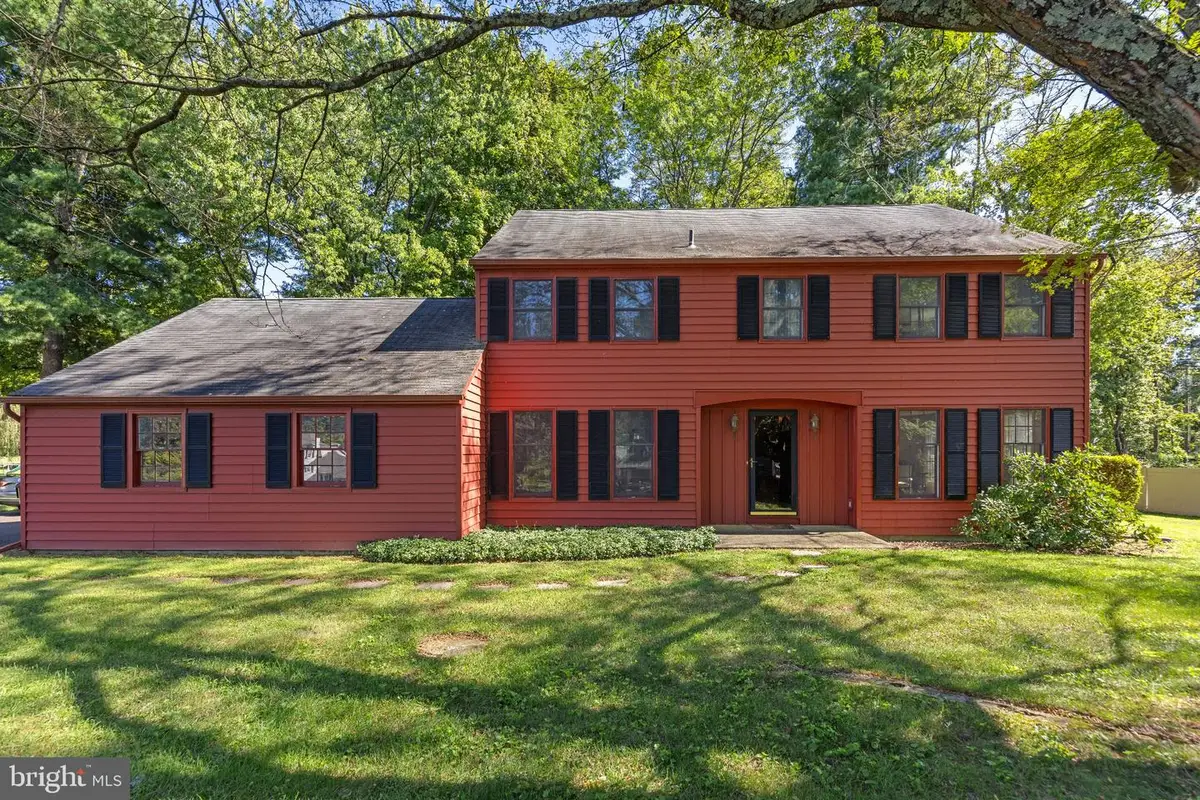 307 Pine Run Rd, Doylestown, PA 18901 - #1