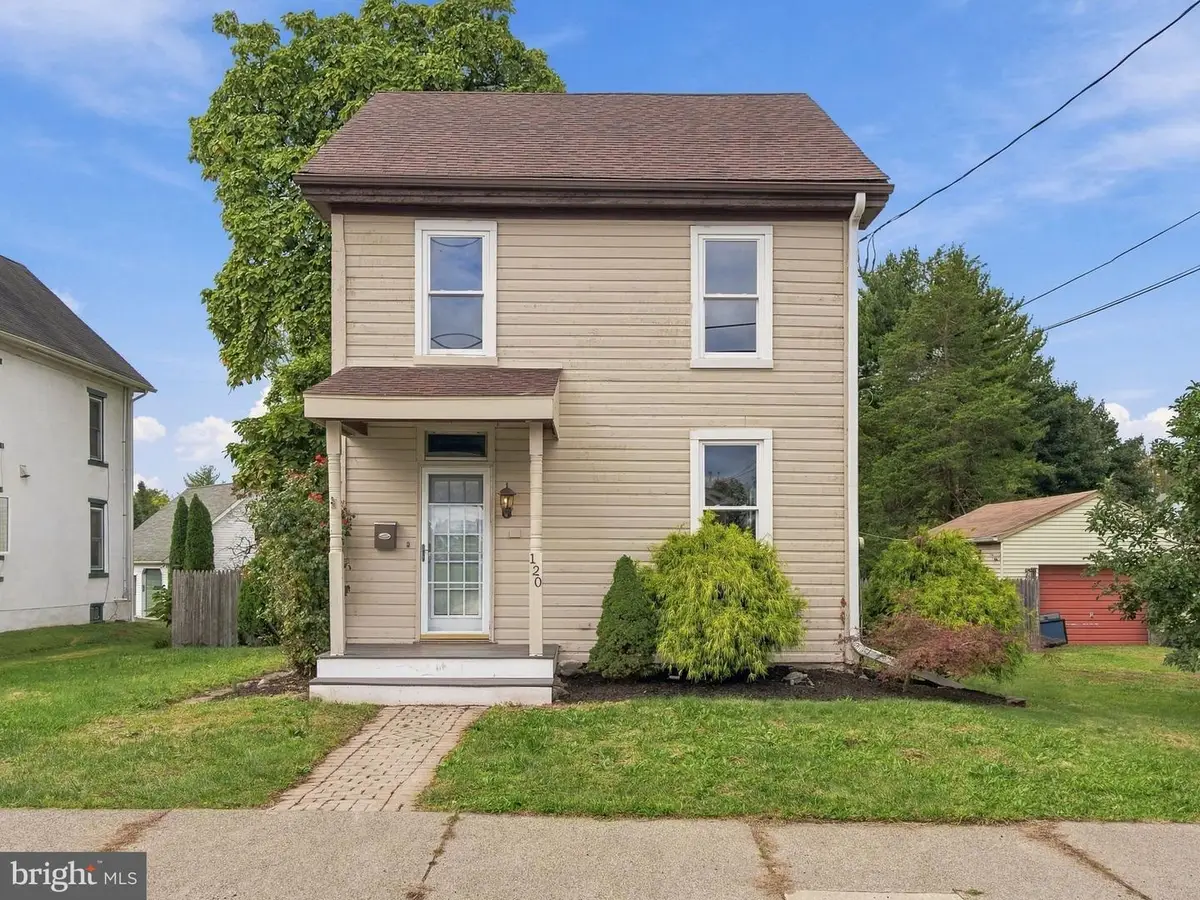 120 S 11th St, Quakertown, PA 18951 - #1