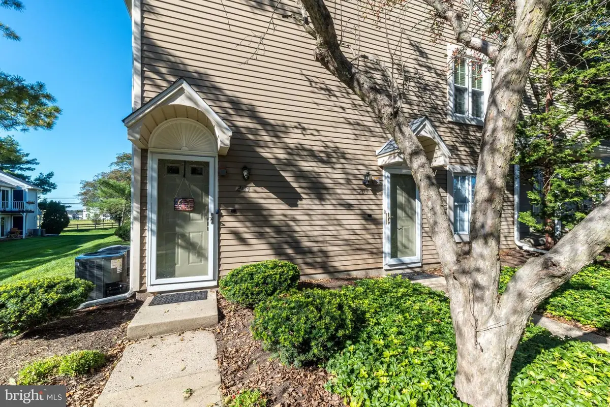 204 Society Pl, Newtown, PA 18940 - #1