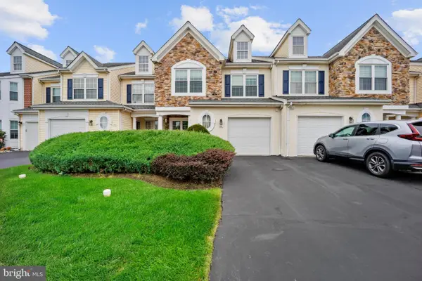 304 Holly Hill Ct, WARWICK, PA 18974