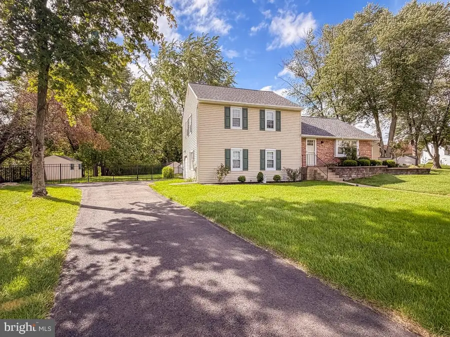 8 Carmel Pl, Newtown, PA 18940 - #2