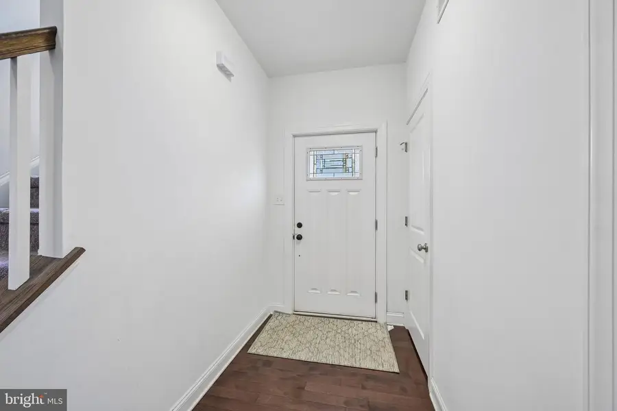 8 Ella Cir, Huntingdon Valley, PA 19006 - #3