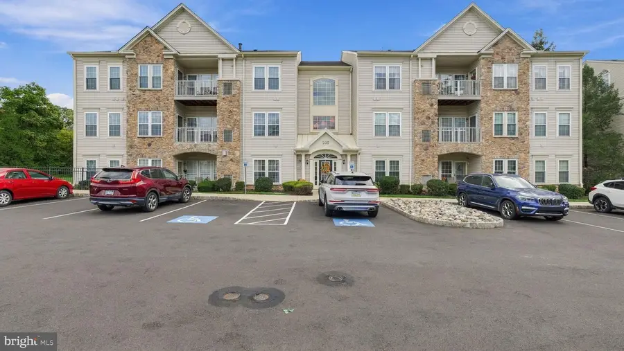 200 Douglas Fir Dr #201, Warrington, PA 18976 - #2