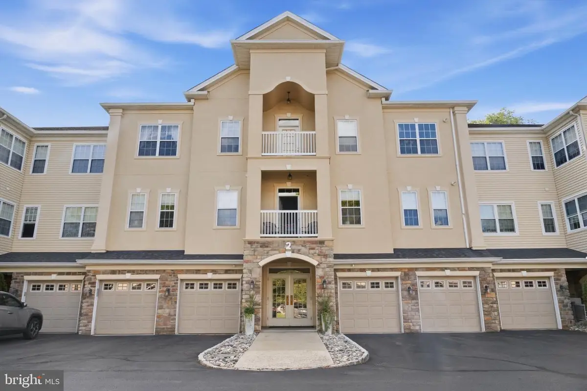 2 Falcon Dr #301, Holland, PA 18966 - #1