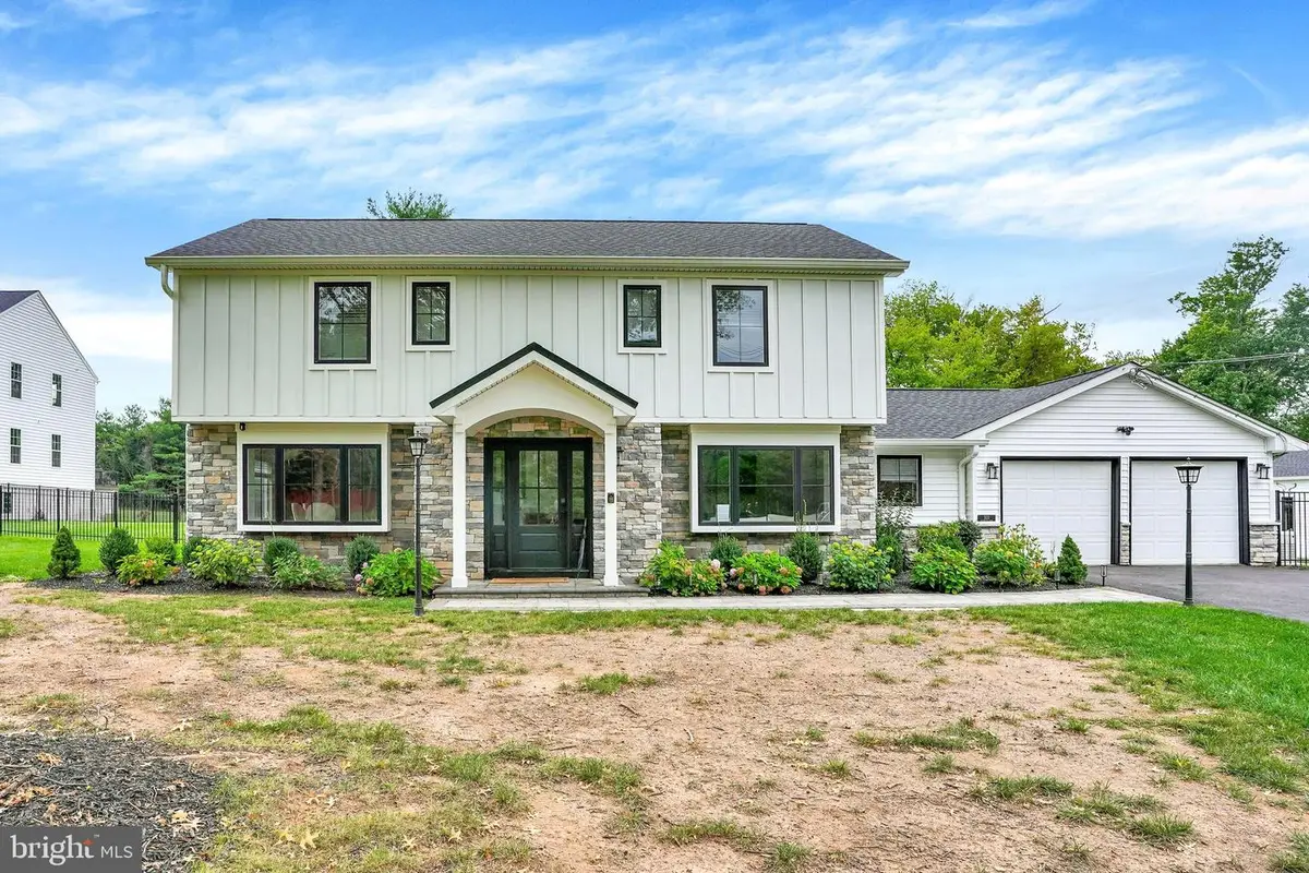501 Washington Crossing Rd, Newtown, PA 18940 - #1