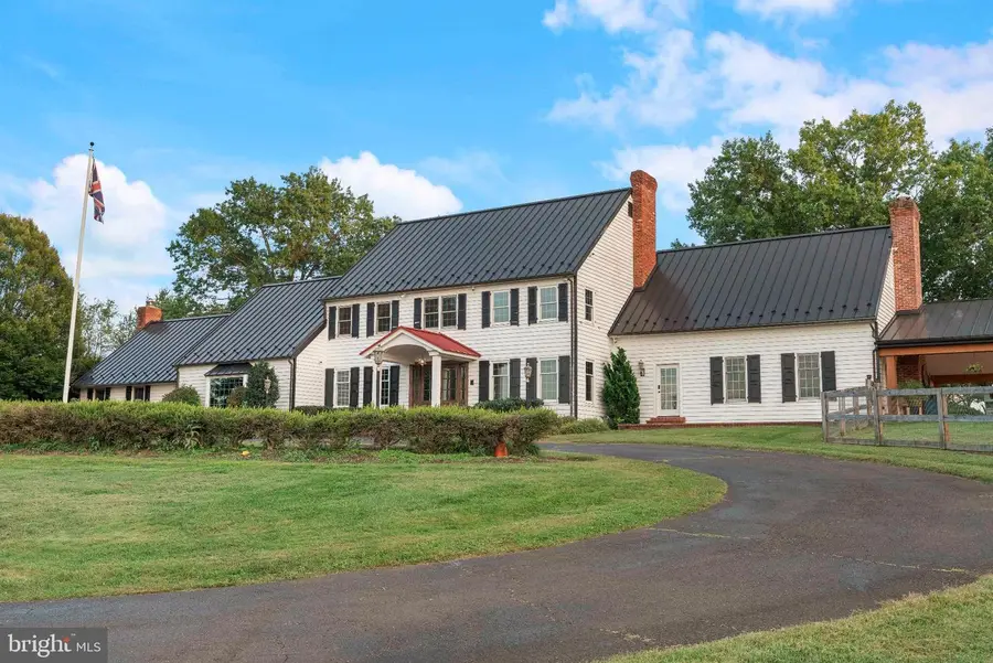 360 Woodhill Rd, Newtown, PA 18940 - #2