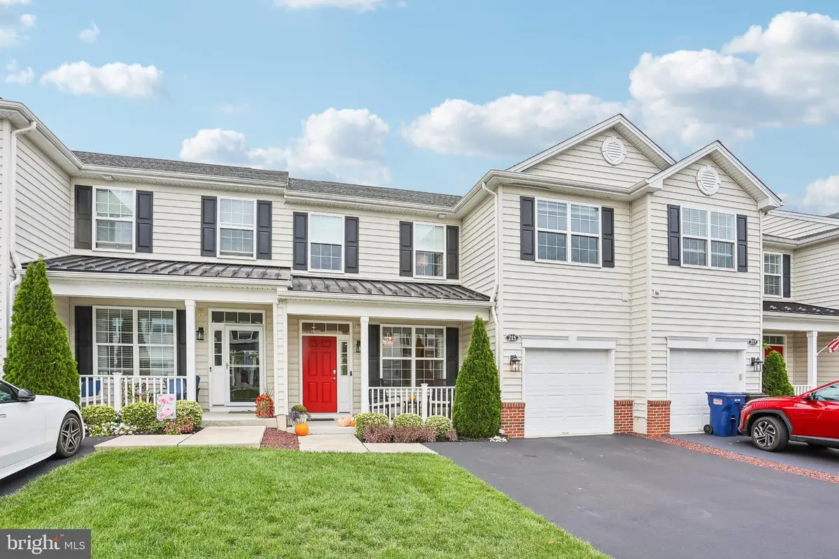 215 Parish Rd, Fallsington, PA 19054 - #1