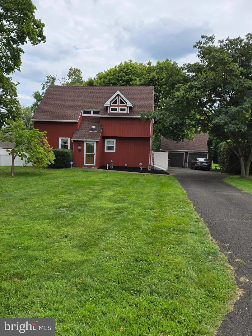 6231 Washington Ln, Bensalem, PA 19020 - #1