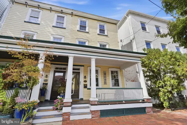 335 Radcliffe St, BRISTOL, PA 19007