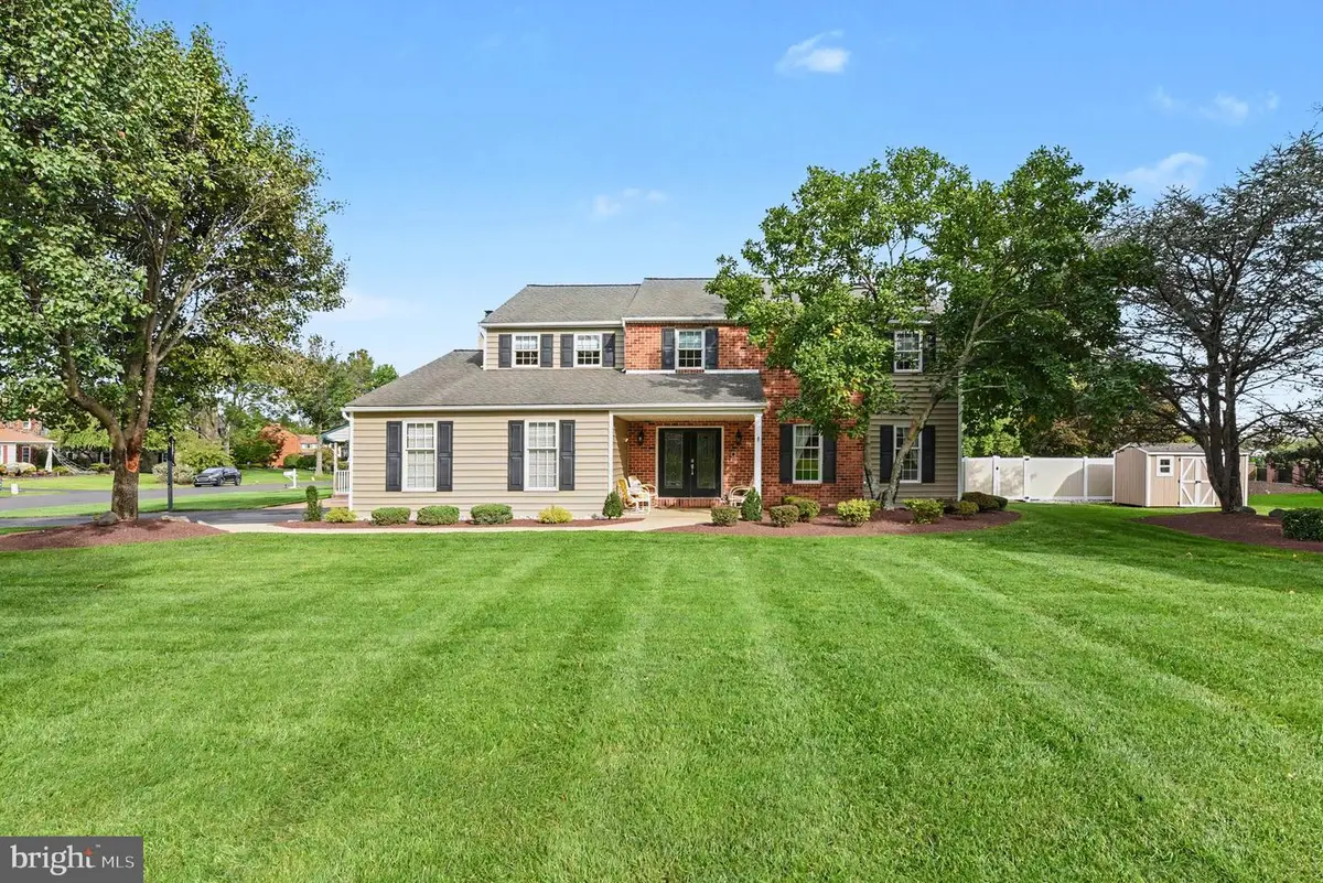 2010 Buckingham Dr, Jamison, PA 18929 - #1