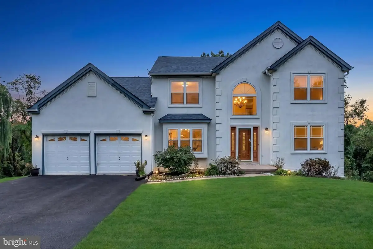 1125 Deer Run Ct, Southampton, PA 18966 - #1