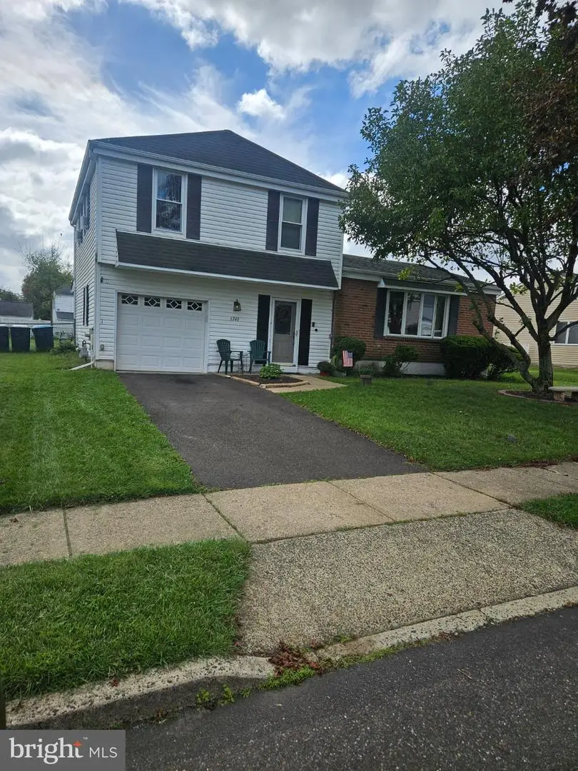 6340 Hardin Rd, Bensalem, PA 19020 - #1
