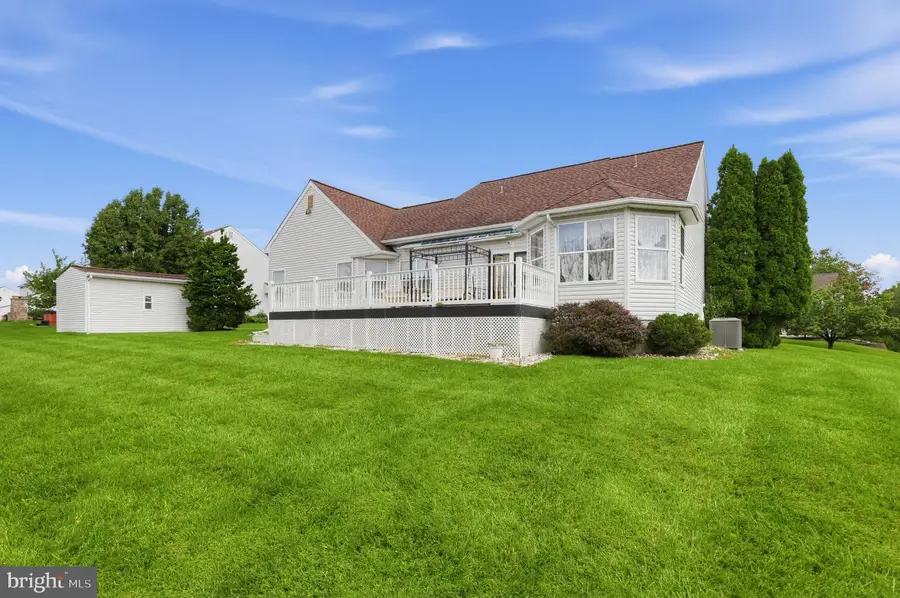 1406 Bentley Dr, Warrington, PA 18976 - #2
