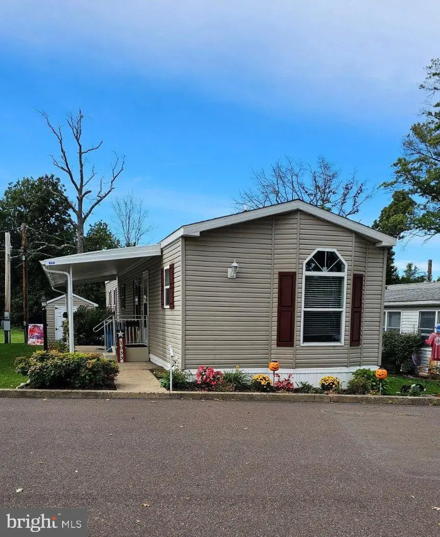 1033 Pine Cir, Telford, PA 18969 - #2