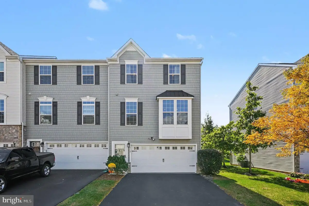312 Pin Oak Ln, Perkasie, PA 18944 - #1