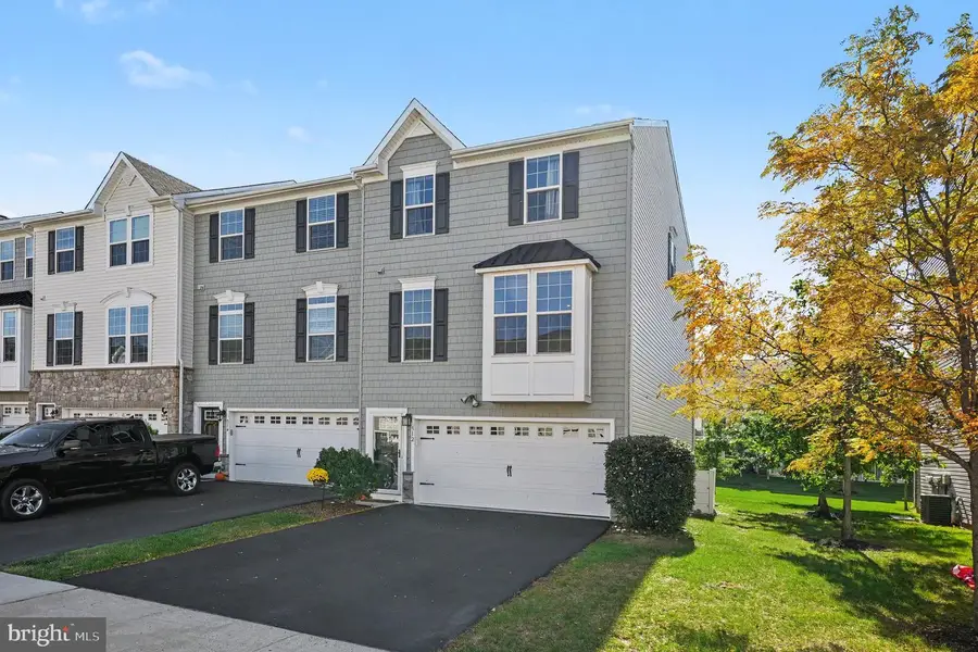 312 Pin Oak Ln, Perkasie, PA 18944 - #2
