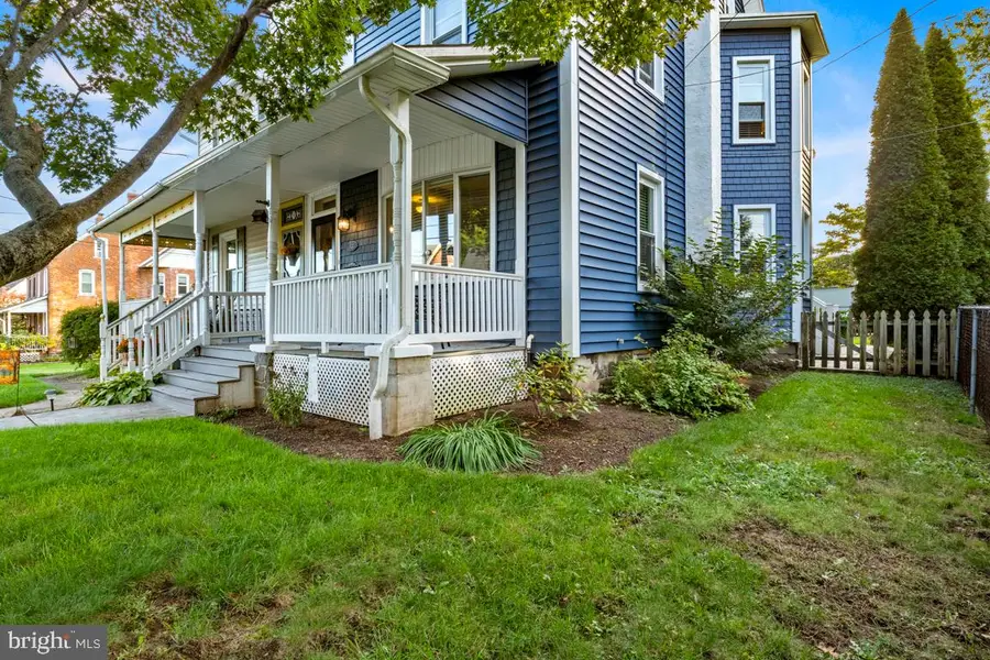 522 Vine St, Perkasie, PA 18944 - #2