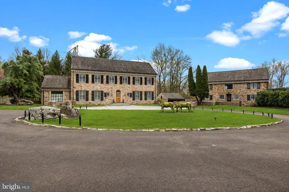 6068 Stoney Hill Rd, New Hope, PA 18938 - #1